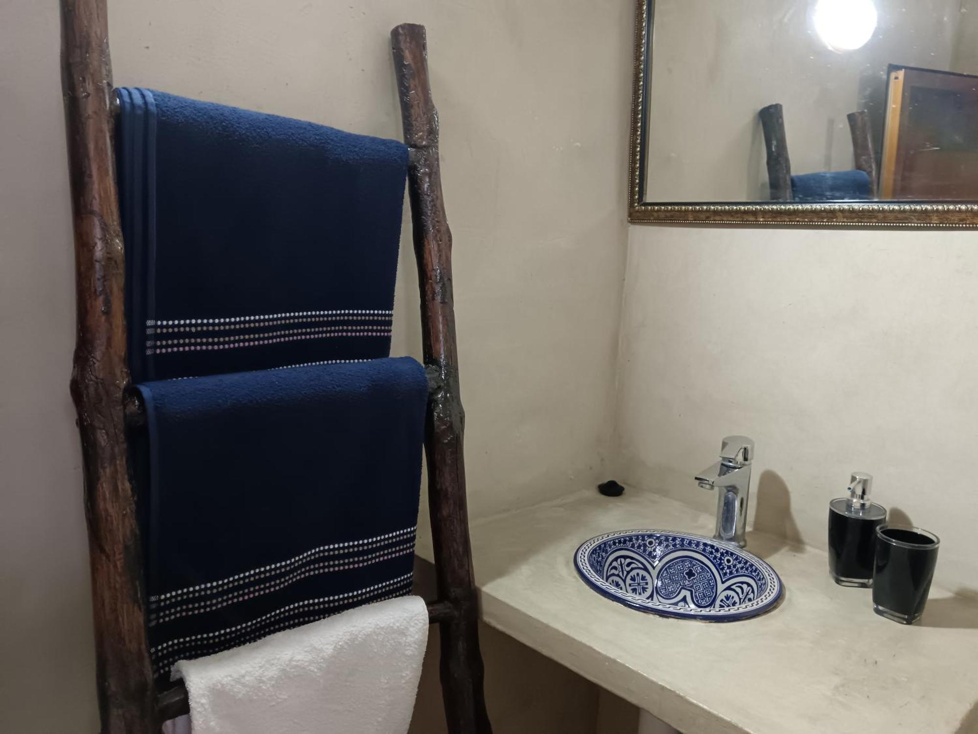 Готель Relais De Tahla Ain Bou Mahdi Екстер'єр фото
